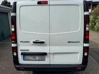 Gebraucht Renault Trafic 145 PS (106 kW) 2019 Weiß Van / Kleinbus