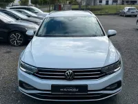 Gebraucht VW Passat 150 PS (110 kW) 2023 Weiß Kombi
