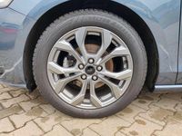 Gebraucht Ford Focus ST-Line X 155 PS (114 kW) 2024 Chromablau metallic Kombi