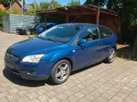 Gebraucht Ford Focus 100 PS (73 kW) 2007 Blau Kleinwagen