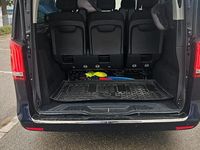 Usata Mercedes V220 163 CV (119 kW) 2020 Blu Monovolume