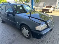 Gebraucht Mercedes C180 129 PS (94 kW) 2000 Blau Limousine