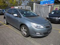 Gebraucht Opel Astra Design Edition 140 PS (102 kW) 2012 Silber Limousine