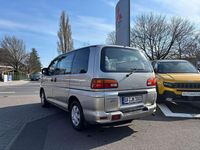 Gebraucht Mitsubishi Space Gear 113 PS (83 kW) 1999 Silber Van / Kleinbus