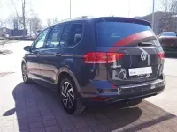 Używany VW Touran Join 150 KM (110 kW) 2019 Szary Minivan
