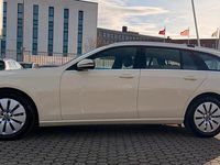Gebraucht Mercedes E220 194 PS (142 kW) 2020 Gelb Kombi