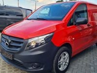 Gebraucht Mercedes Vito 114 PS (83 kW) 2019 Rot Van