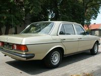 gebraucht Mercedes 230 w123 -- 80500 km