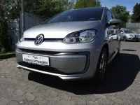 Second-hand VW e-up! Edition 61 kW (83 CP) 2023 Argintiu Hatchback