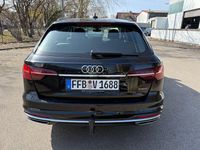Gebraucht Audi A4 Advanced 190 PS (139 kW) 2020 Brillantschwarz Kombi