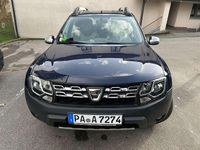 Gebraucht Dacia Duster Lauréate 114 PS (83 kW) 2016 Blau SUV