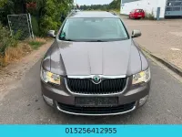 Gebraucht Skoda Superb 160 PS (117 kW) 2011 Braun Kombi