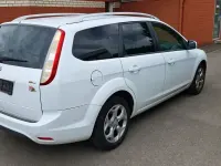 Gebraucht Ford Focus Style 109 PS (80 kW) 2009 Weiß Limousine