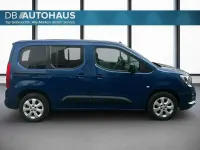Second-hand Opel Combo Life Elegance 131 CP (96 kW) 2022 Albastru Monovolum