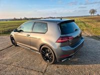 Gebraucht VW Golf VII R 310 PS (228 kW) 2018 Grau Limousine