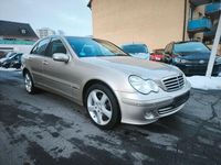 Gebraucht Mercedes C230 Avantgarde 192 PS (141 kW) 2004 Gold Limousine