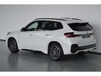 gebraucht BMW iX1 xDrive30 M Sport Alcantara LED Park-Assistent HiFi