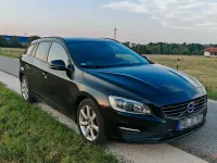 Gebraucht Volvo V60 Linje Svart 150 PS (110 kW) 2016 Schwarz Kombi