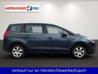 Gebraucht Peugeot 5008 Active 114 PS (83 kW) 2015 Blau Kombi