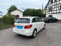 Gebraucht Mercedes B180 122 PS (89 kW) 2017 Weiß Kleinwagen
