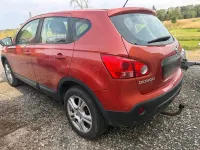 Gebraucht Nissan Qashqai Tekna 141 PS (103 kW) 2007 Rot SUV