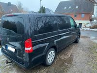 Gebraucht Mercedes V220 163 PS (119 kW) 2019 Schwarz Van / Kleinbus