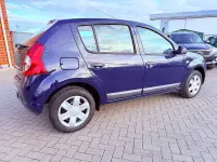 Gebraucht Dacia Sandero 75 PS (55 kW) 2012 Blau Limousine