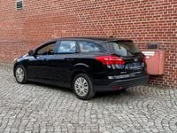 Usata Ford Focus Ambiente 101 CV (74 kW) 2017 Nero Berlina