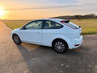 Gebraucht Ford Focus 80 PS (58 kW) 2008 Weiß Kleinwagen