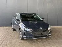 Neu Hyundai i20 Pure 79 PS (58 kW) 2025 Grau Kleinwagen