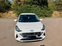 Gebraucht Hyundai i10 84 PS (61 kW) 2023 Weiß Kleinwagen
