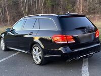 Gebraucht Mercedes E200 Avantgarde 136 PS (100 kW) 2014 Schwarz Kombi
