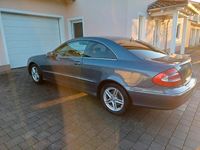 Gebraucht Mercedes CLK270 163 PS (119 kW) 2004 Blau Coupé