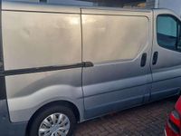 Gebraucht Opel Vivaro 90 PS (66 kW) 2012 Silber Van / Kleinbus