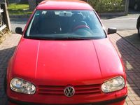 Second-hand VW Golf IV 75 CP (55 kW) 2004 Roșu Berlinǎ