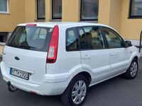 Gebraucht Ford Fusion Ambiente 80 PS (58 kW) 2012 Weiß Limousine