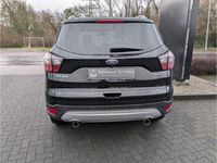 Gebraucht Ford Kuga Titanium 175 PS (128 kW) 2019 Iridiumschwarz metallic SUV