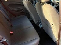 Gebraucht Ford Fiesta Trend 80 PS (58 kW) 2014 Rot Kleinwagen