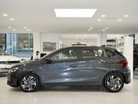 Gebraucht Hyundai i20 Trend 101 PS (74 kW) 2023 Aurora grey / met Kleinwagen