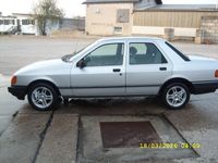 Gebraucht Ford Sierra 115 PS (84 kW) 1987 Silber Limousine