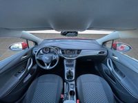 Gebraucht Opel Astra Edition 125 PS (91 kW) 2016 Rot / power rot Kombi