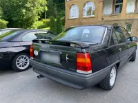 Gebraucht Opel Omega Edition 116 PS (85 kW) 1990 Schwarz Kombi