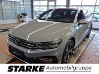 Gebraucht VW Passat R-line 200 PS (147 kW) 2024 Grau Kombi