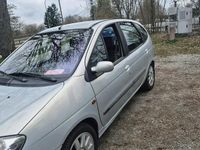 Gebraucht Renault Scénic 108 PS (79 kW) 2001 Silber Van / Kleinbus