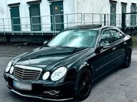 Gebraucht Mercedes E270 Avantgarde 225 PS (165 kW) 2002 Schwarz Limousine