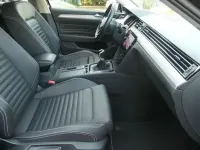 Gebraucht VW Passat Sport 150 PS (110 kW) 2022 Schwarz Kombi