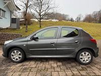 Gebraucht Peugeot 206 73 PS (53 kW) 2011 Grau Limousine