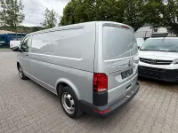 Gebraucht VW Transporter 150 PS (110 kW) 2021 Silber Van