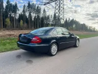 Gebraucht Mercedes E500 Elegance 306 PS (225 kW) 2002 Schwarz Limousine