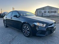 Gebraucht Mercedes A180 116 PS (85 kW) 2020 Schwarz Limousine